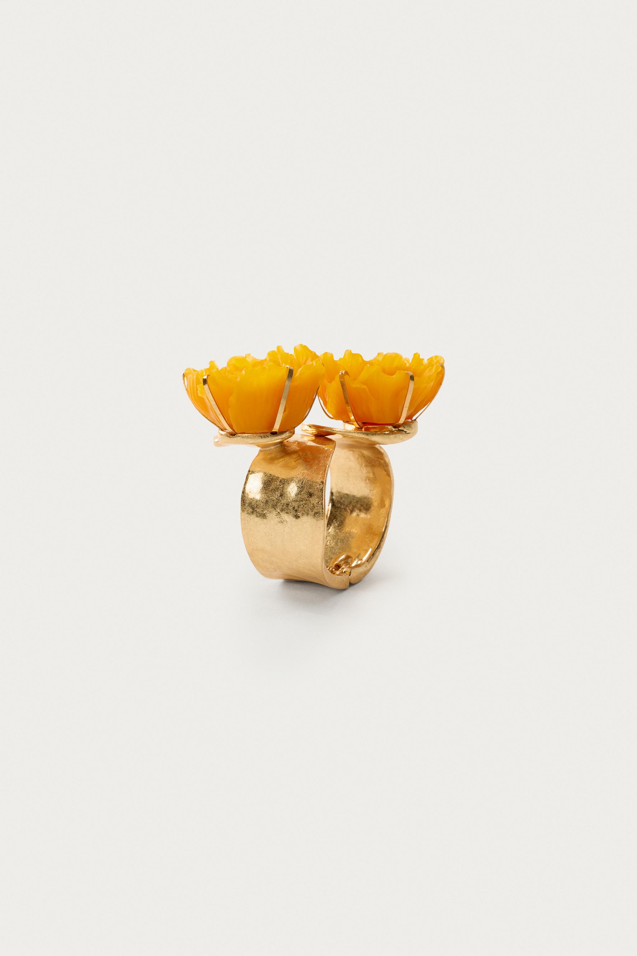 MARISA BERENSON X ZARA RESIN FLOWER MAXI METAL BRACELET